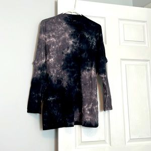 Tie dye long sleeve tee